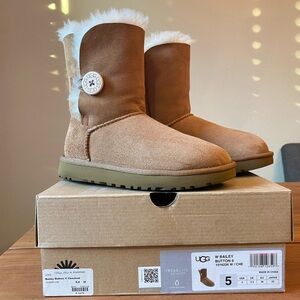 UGG Women's Bailey Button Winter Boots - Chestnut